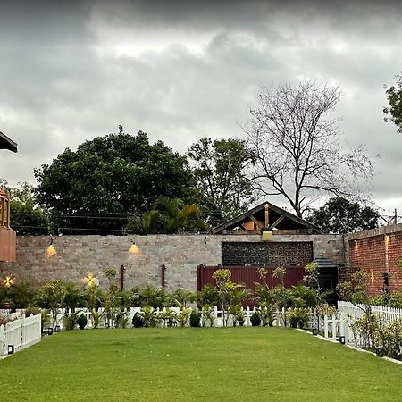 Yashmay Villa Club & Resort Gonda Exterior foto